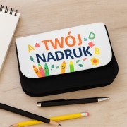 piórnik czarny z własnym nadrukiem (2).jpg