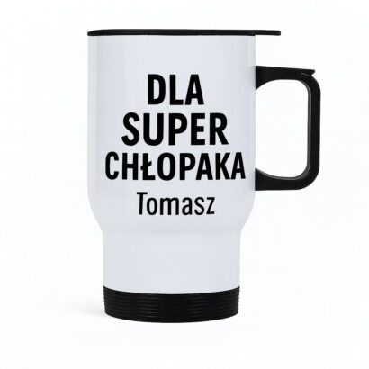 Kubek termiczny biały z czarnym uchwytem i napisem „Dla super chłopaka Tomasz” na białym tle.