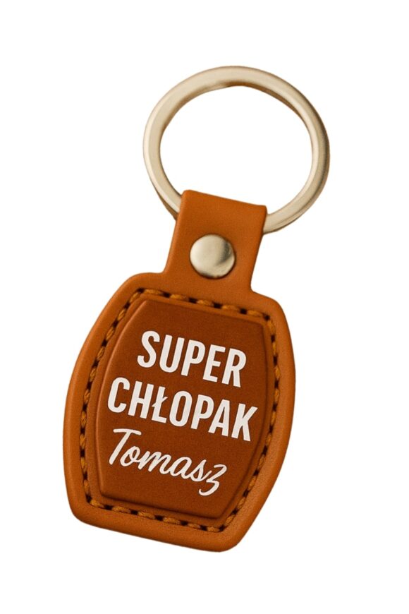 Brązowy skórzano-metalowy brelok z napisem Super Chłopak Tomasz, personalizowany prezent